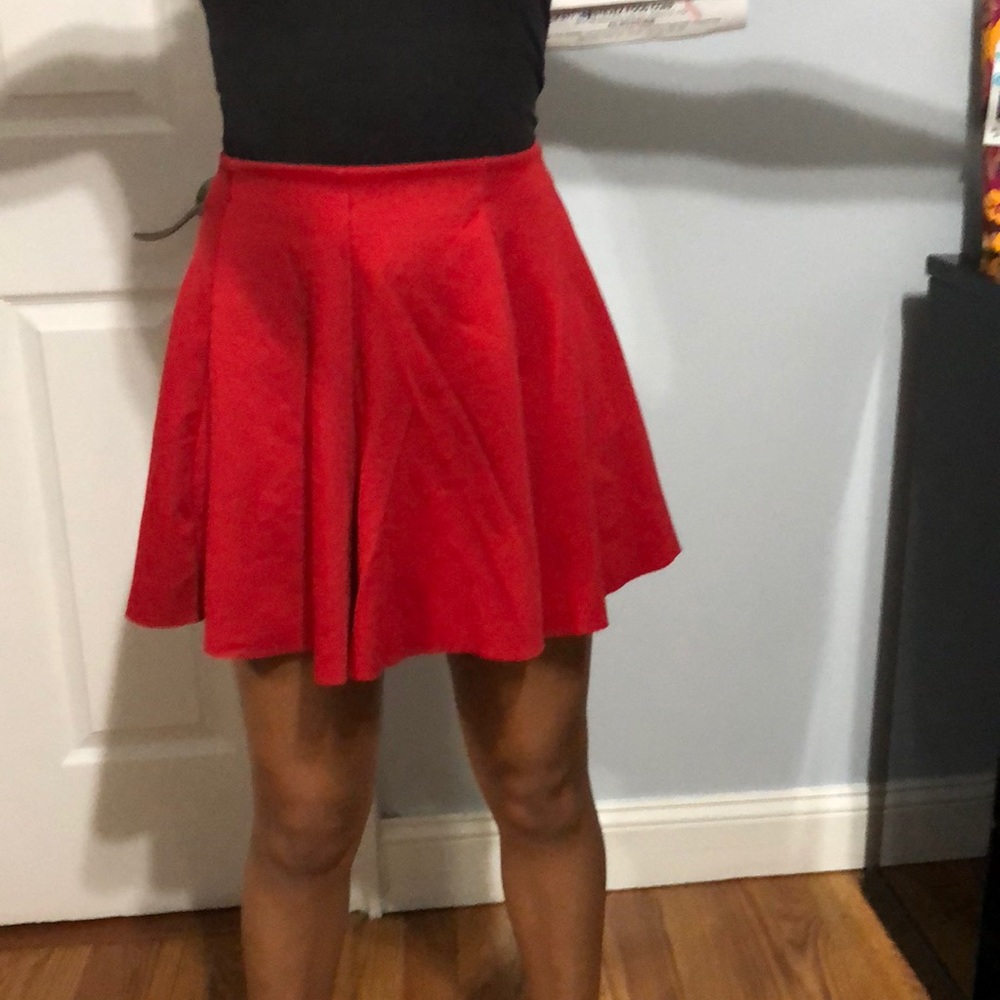 Red mini skirt with elastic.